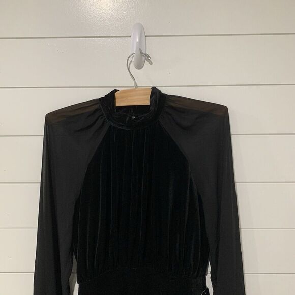 Express | Romper Shorts Long Sleeve Velvet Holiday Black NWT- Size Medium - Picture 2 of 11